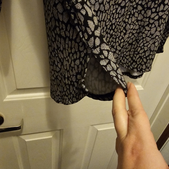 EUC Liz Claiborne Studio 3/4 Length Sleeved Blouse - L - Picture 5 of 5